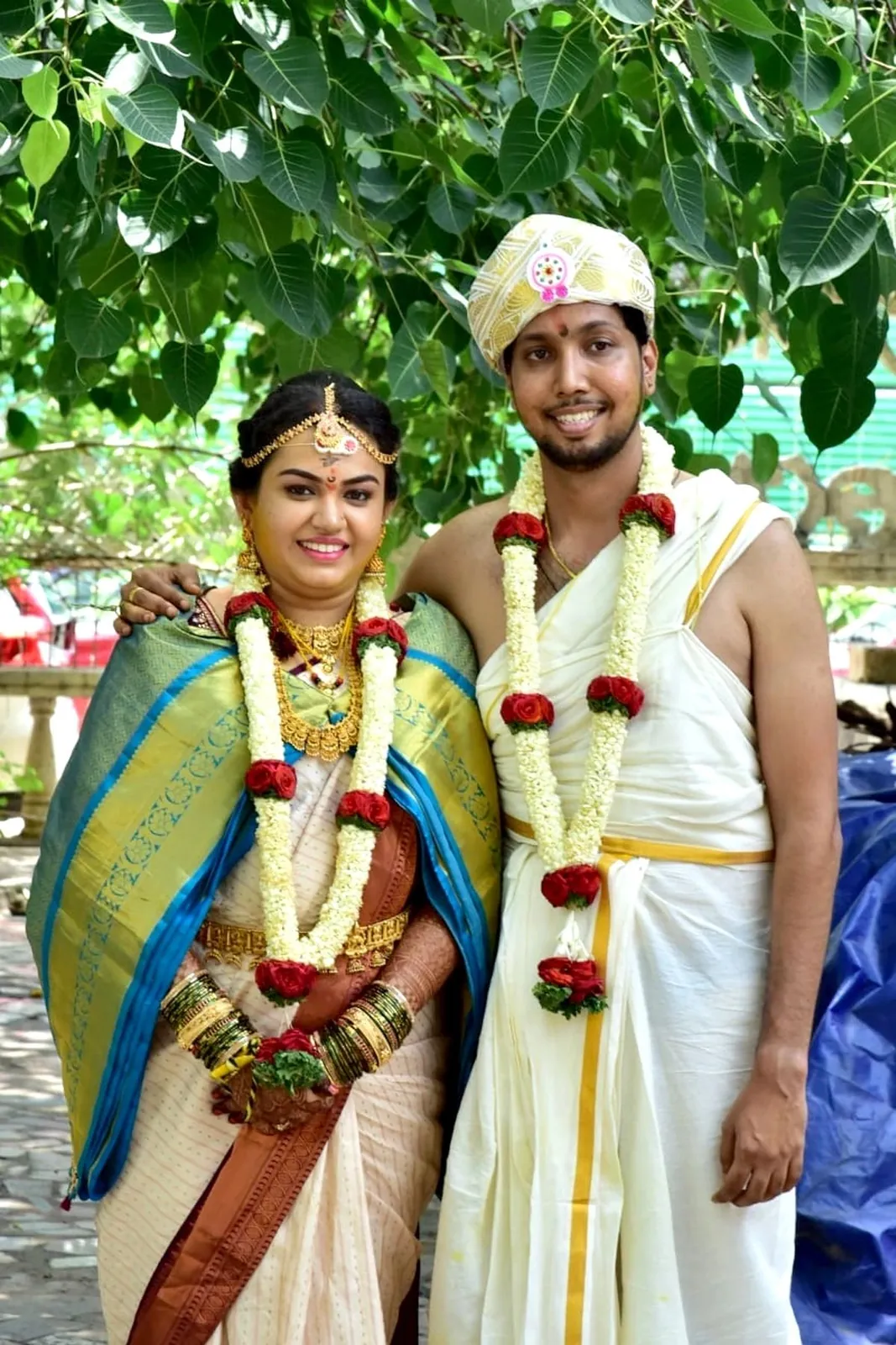 Tulu Hindu matrimony success couple featured for Brahmin Vokkaliga Veerashaiva Lingayat Arya Vysya Reddy Kumbara Kuruba Golla Naidu Nayaka Kapu Padmashali Vishwakarma Maratha Ediga and Kodava families from Mangaluru Karnataka